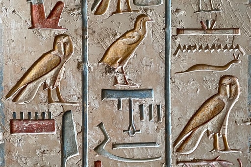 Bild Hieroglyphen entschlüsseln